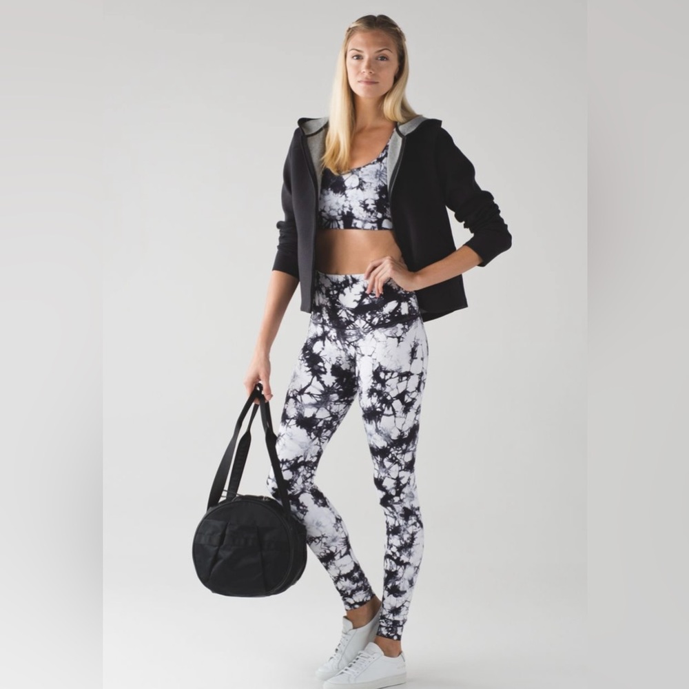 Wunder under hi rise. Shibori print